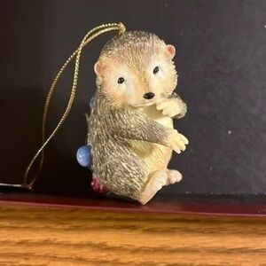 Heirloom collection - stuck on you - hedgehog